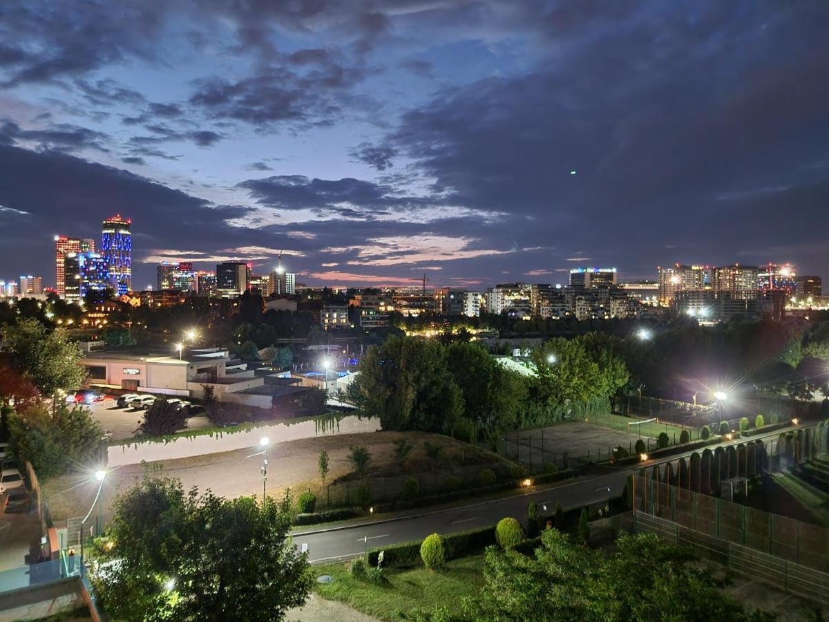 Grand Look & Best Location For Business On Bucharest Luaran gambar