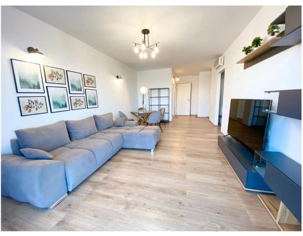 Grand Look & Best Location For Business On Bucharest Luaran gambar