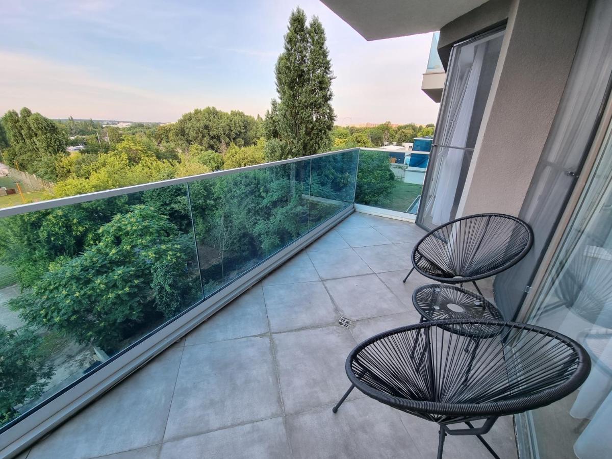Grand Look & Best Location For Business On Bucharest Luaran gambar