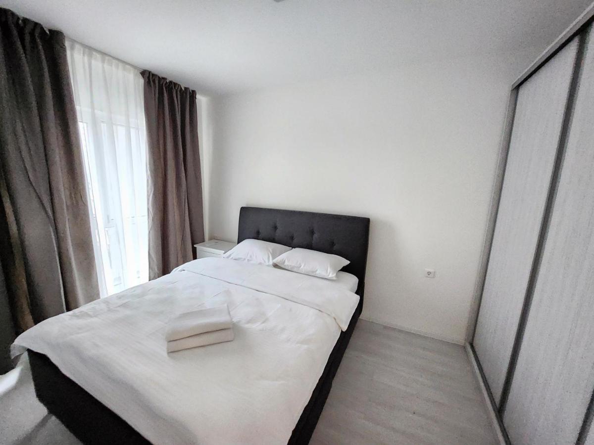 Grand Look & Best Location For Business On Bucharest Luaran gambar