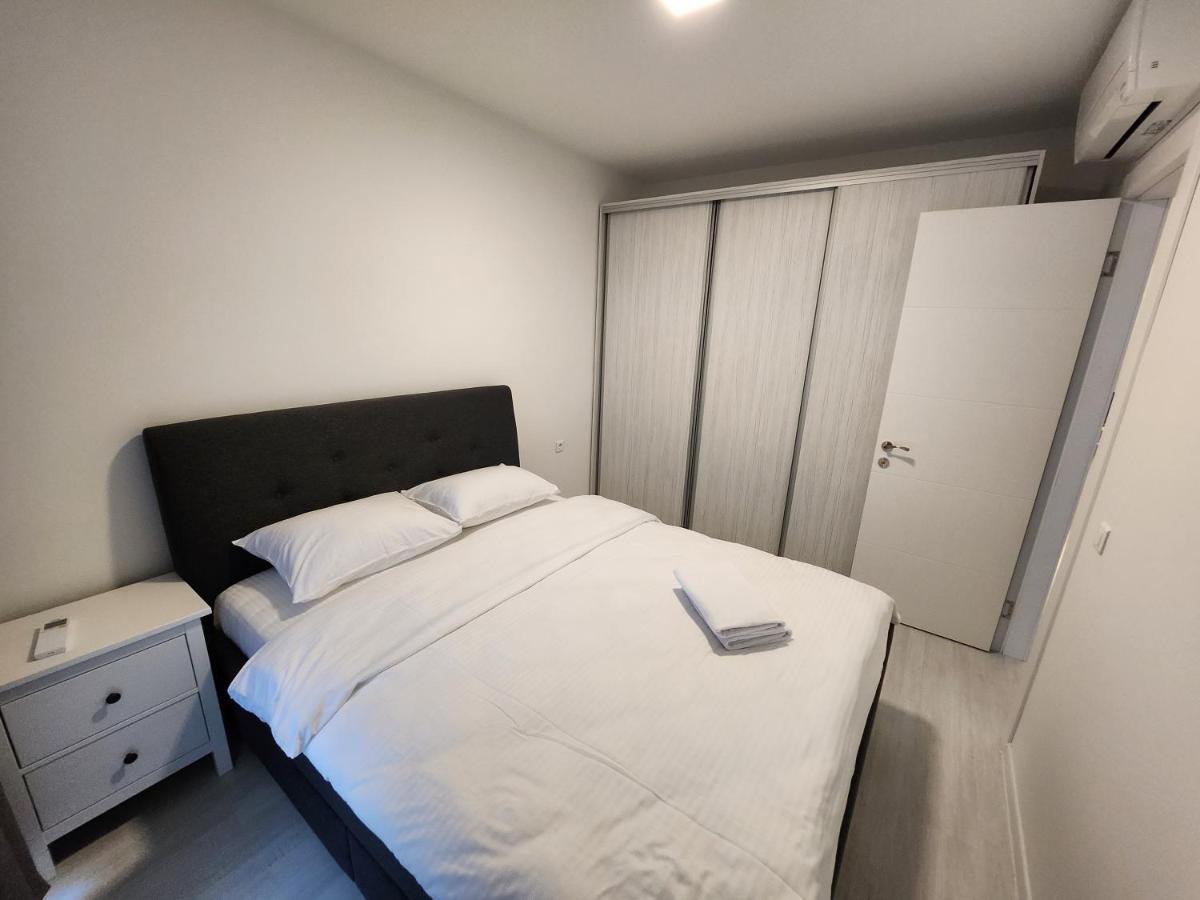 Grand Look & Best Location For Business On Bucharest Luaran gambar
