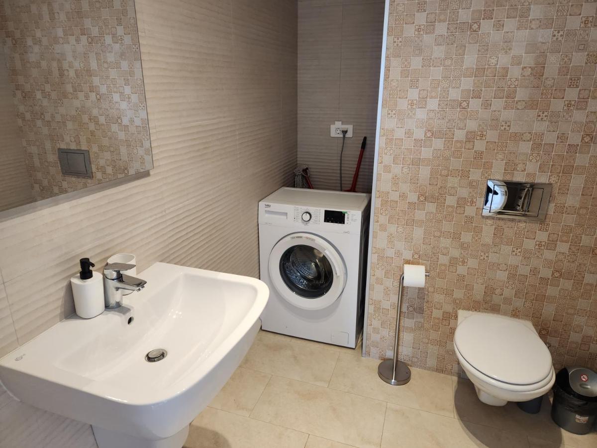 Grand Look & Best Location For Business On Bucharest Luaran gambar